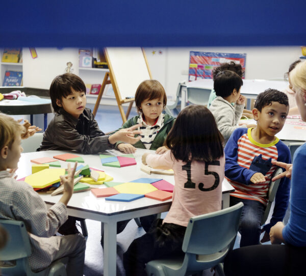 Inglés para Niños en Amecameca: ¿Por qué empezar antes de los 10 años?